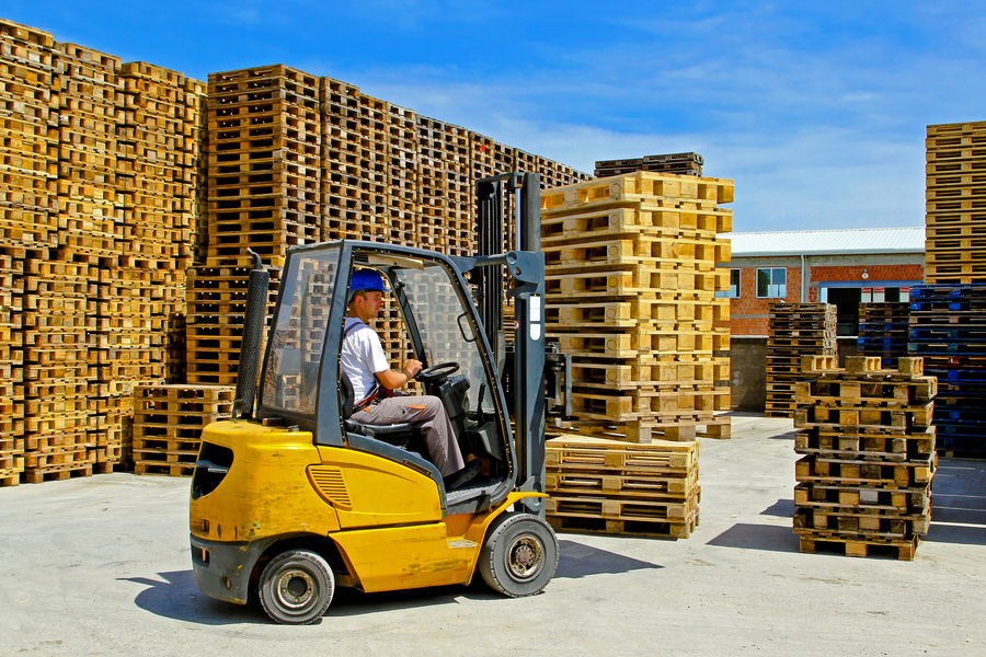 How to drive a forklift