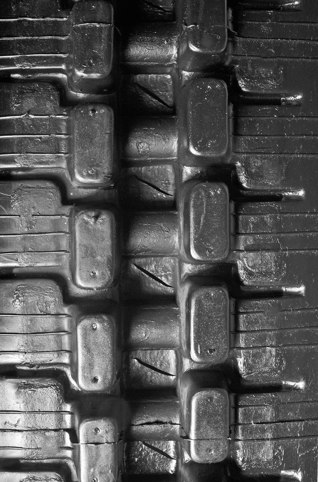 bobcat 435zhs set of 2 12" heavy duty mx tread rubber tracks (300x52.5nx92)