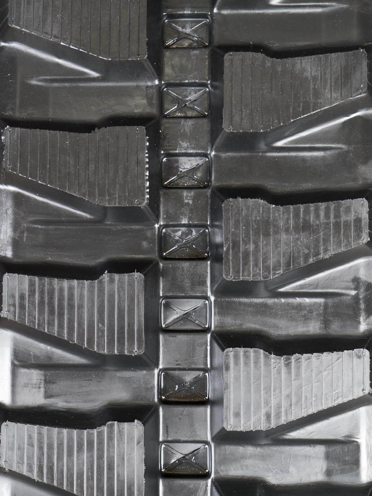 nissan sb480 set of 2 16" heavy duty mx tread rubber tracks (400x72.5wx70)