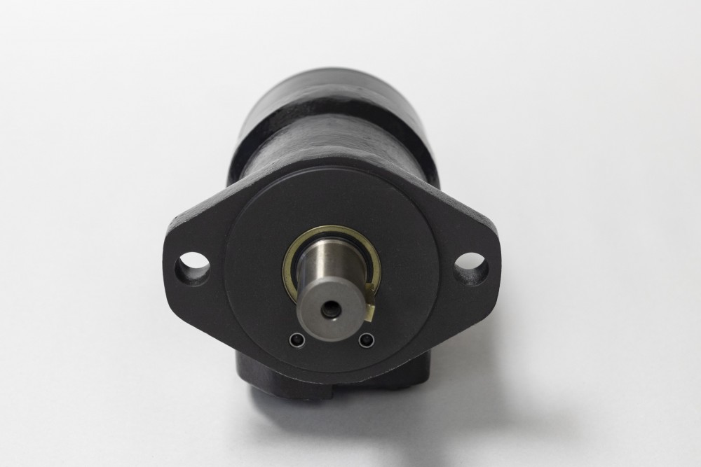 post driver hydraulic motor