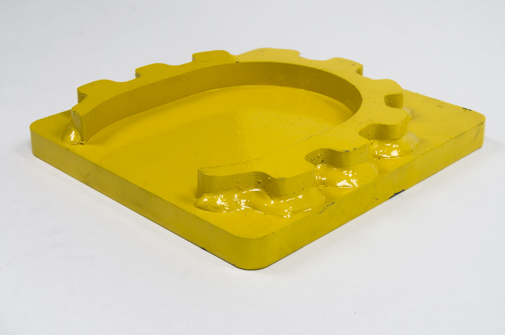 hydraulic post driver - floating horseshoe plate