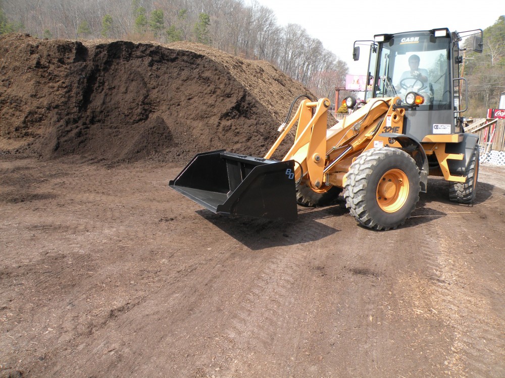 snow and mulch bucket | blue diamond